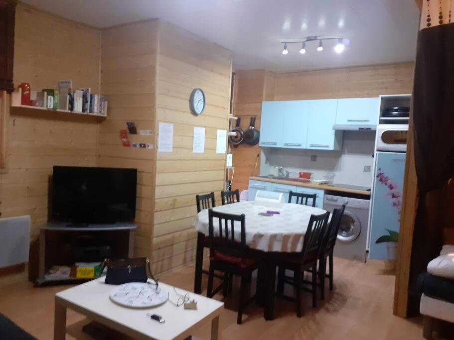 Appartement Face Au Thermes Et Au Calme Bagnères-de-Luchon Exterior foto